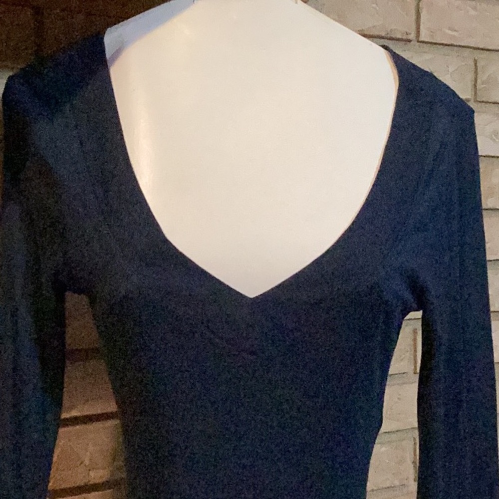 Old Navy Deep V-Neck Navy Long Sleeve Top - Picture 2 of 6